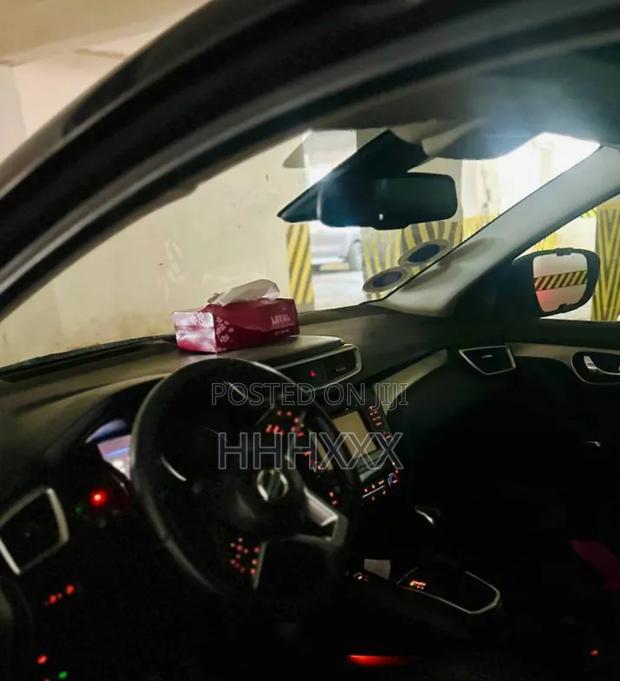 Nissan Qashqai 2018 Burgundy