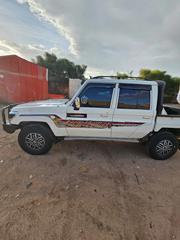 Toyota Land Cruiser 2020 White for sale