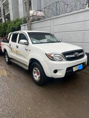 Toyota Hilux 2007 White for sale