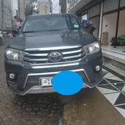 Toyota Hilux 2018 Maroon for sale