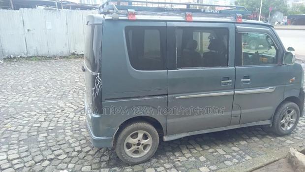 Suzuki Every Wagon 2012 Gray