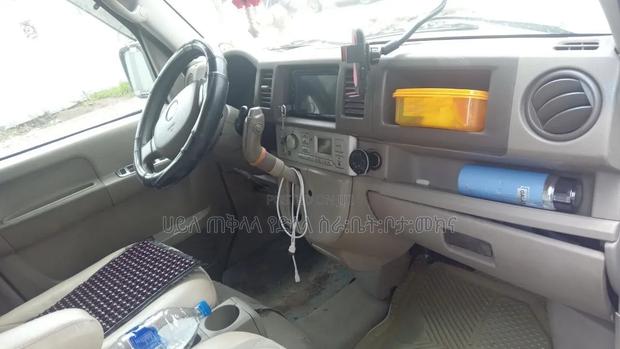 Suzuki Every Wagon 2012 Gray