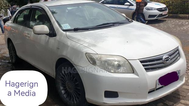 Toyota Corolla 2010 White