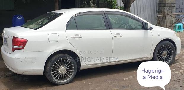 Toyota Corolla 2010 White