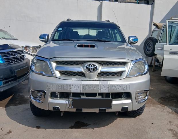 Toyota Hilux 2008 Gray