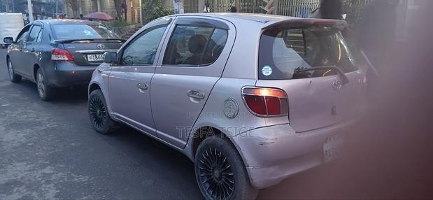 Toyota Vitz 2001