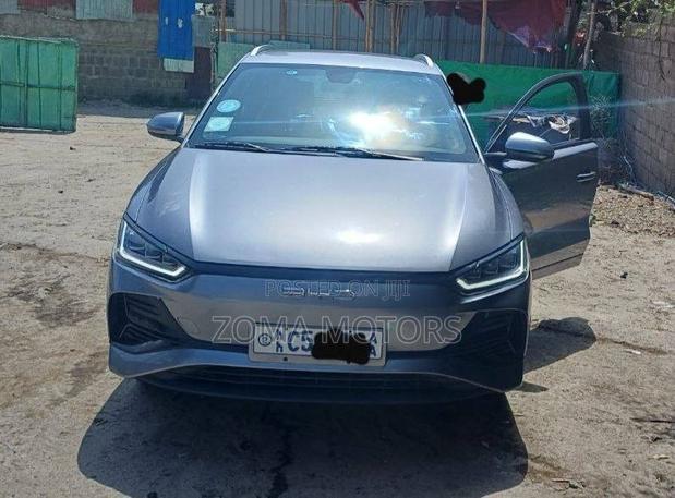 BYD E2 43 kWh 94 hp FWD 2024 Gray