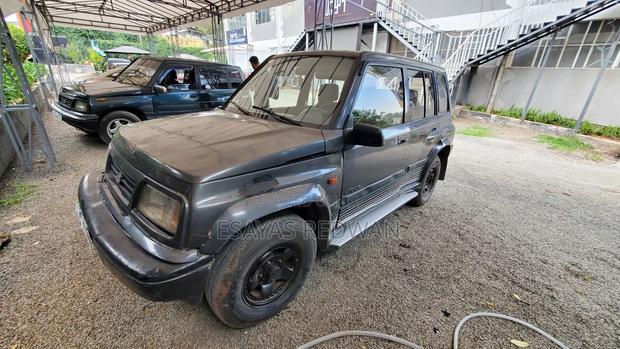 Suzuki Vitara 1991 Gray