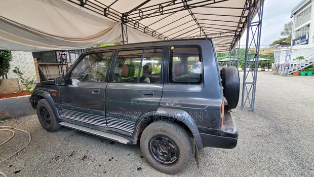 Suzuki Vitara 1991 Gray