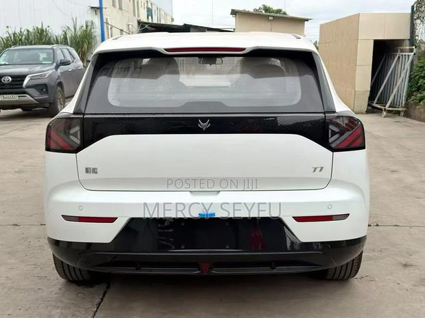 New Arcfox T1 2025 White