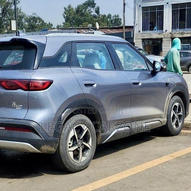 BYD Yuan Up 2025 Gray