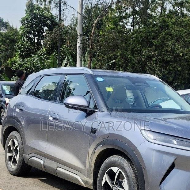 BYD Yuan Up 2025 Gray