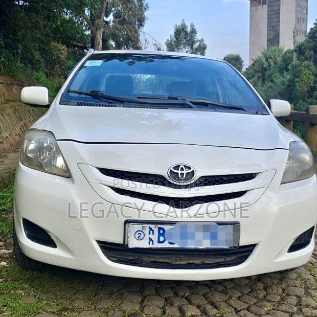 Toyota Yaris 2008 White
