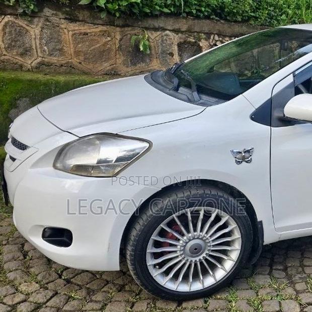 Toyota Yaris 2008 White