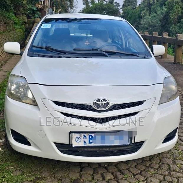 Toyota Yaris 2008 White