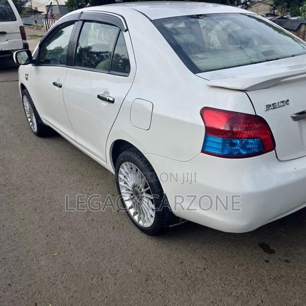 Toyota Yaris 2008 White