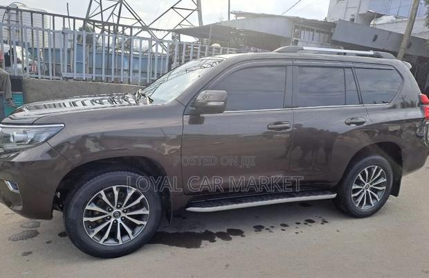 Toyota Land Cruiser Prado 2019 Brown