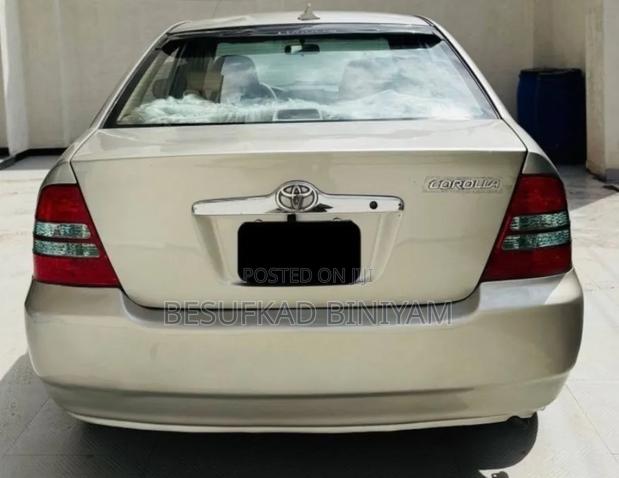 Toyota Corolla 2003