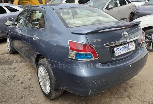 Toyota Yaris 2007 Gray