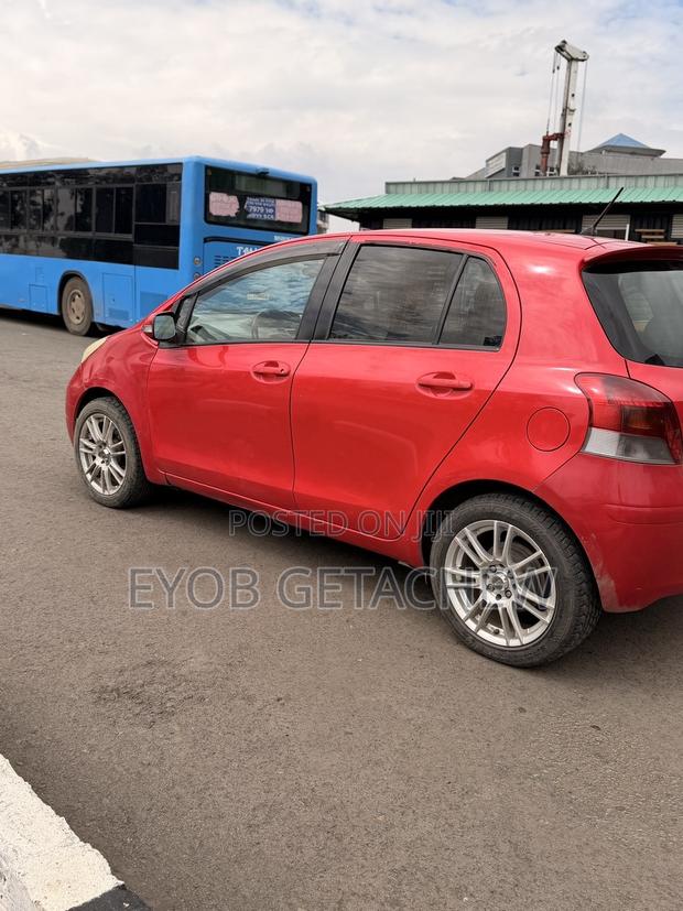 Toyota Yaris 2008 Red