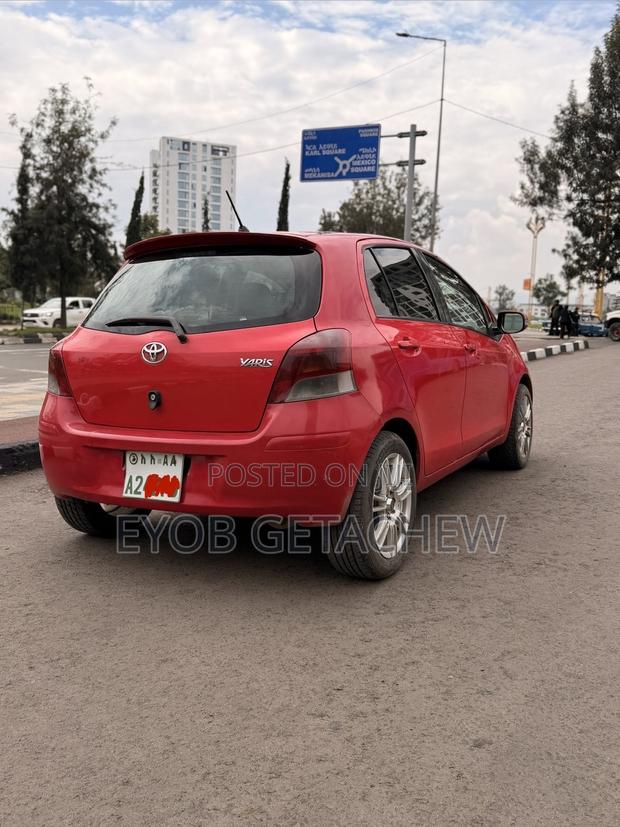 Toyota Yaris 2008 Red