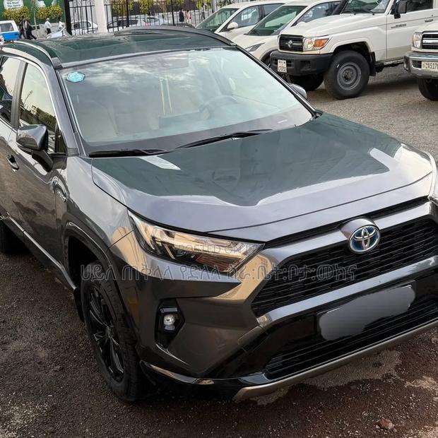 Toyota RAV4 2023 Matt Black