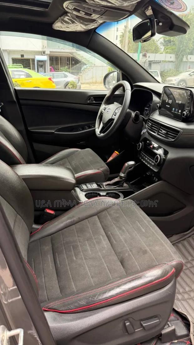 Hyundai Tucson 2020 Pink