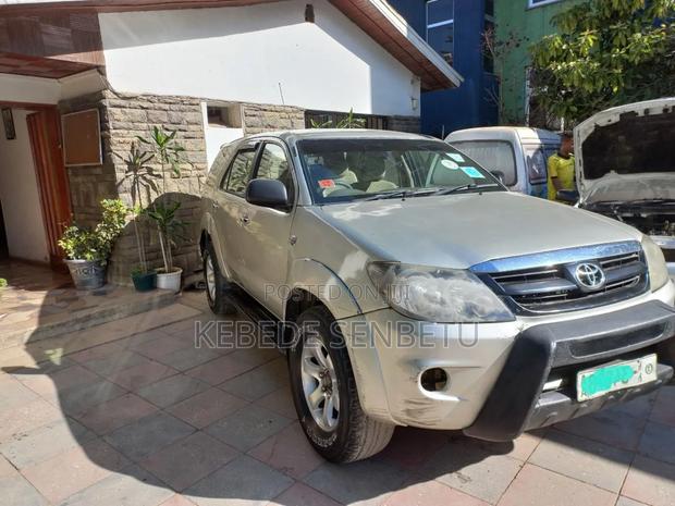 Toyota Fortuner 2.5 D AWD 2008 Silver