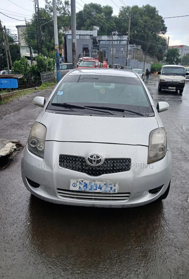 Toyota Yaris 2007 Silver