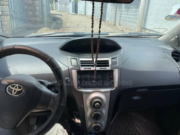 Toyota Yaris 2007 Silver