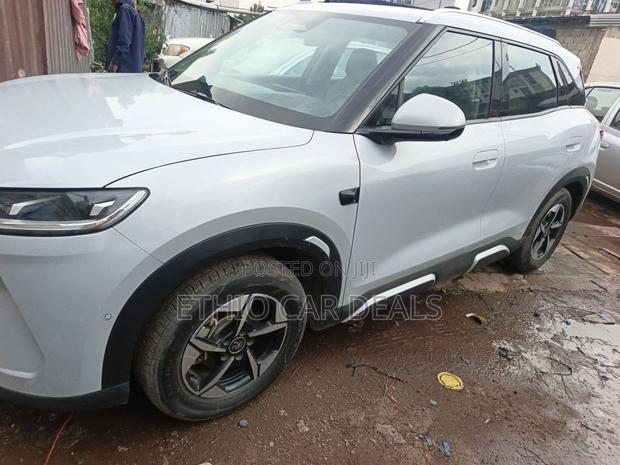 BYD Yuan Up 2025 Ivory