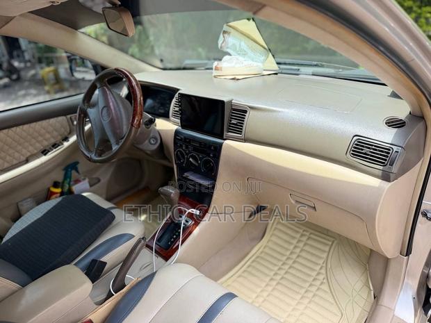 Toyota Corolla 2003 Silver