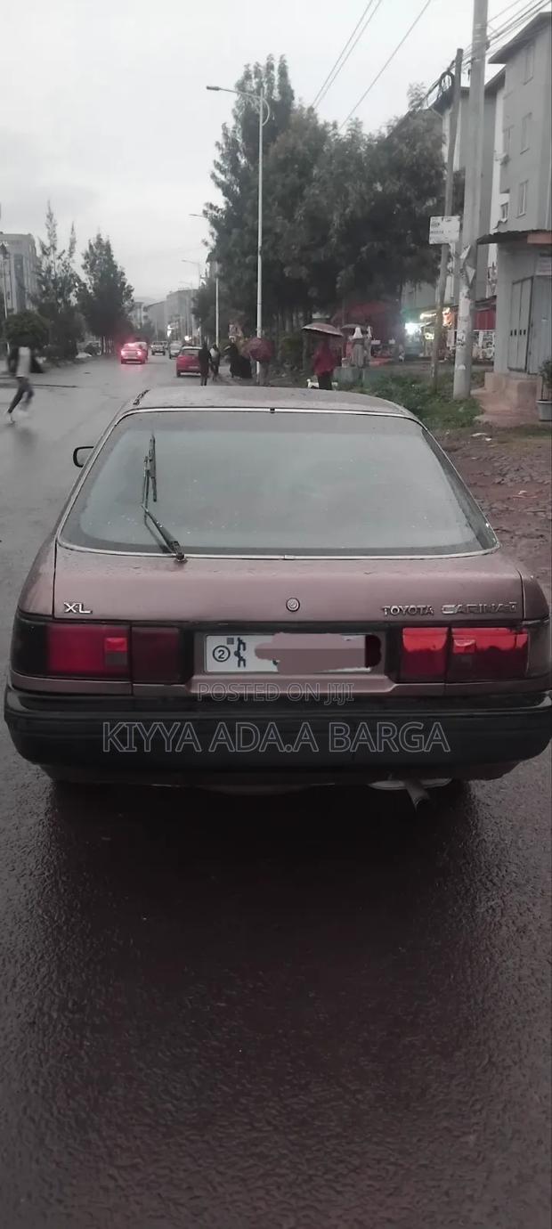 Toyota Carina 1990 Red