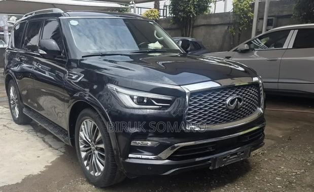 Infiniti QX80 2021 Black