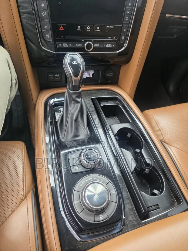 Infiniti QX80 2021 Black