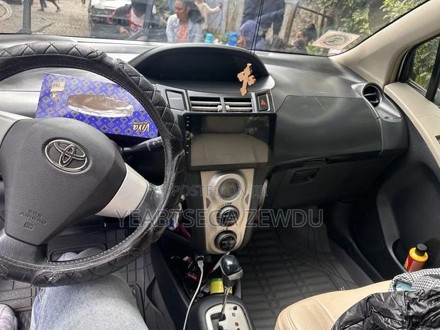 Toyota Yaris 2008 Silver