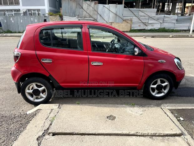 Toyota Yaris 1.4 2002 Red