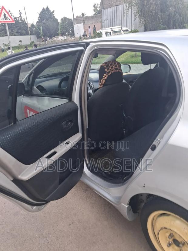 Toyota Yaris 1.0 2006 Silver
