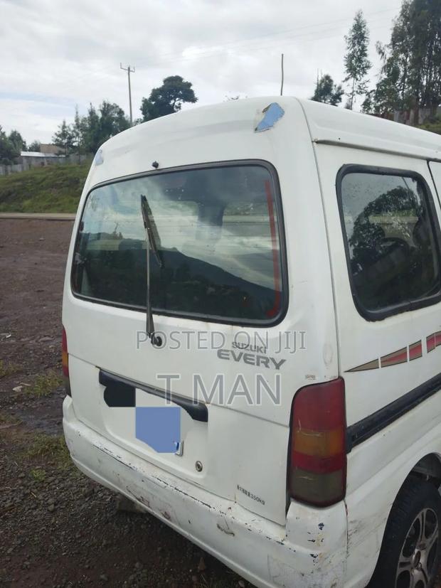 Suzuki 250 2002 White