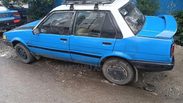 Toyota Corolla 1986 Blue