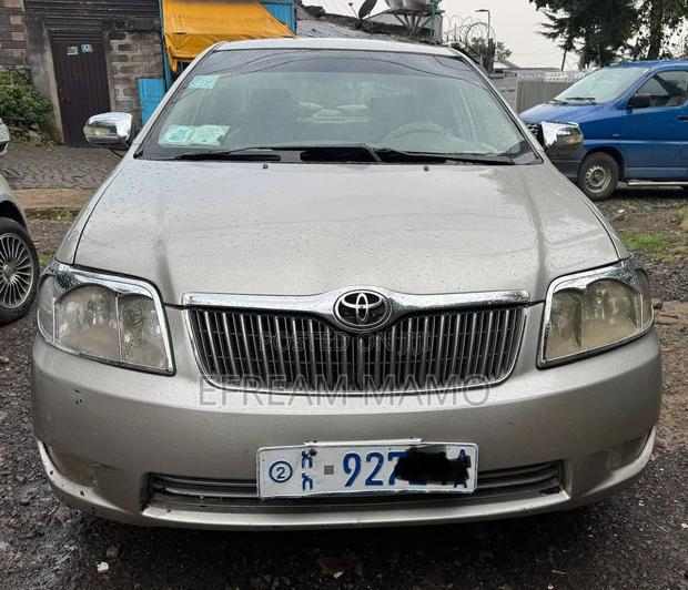 Toyota Corolla 2005 Gold