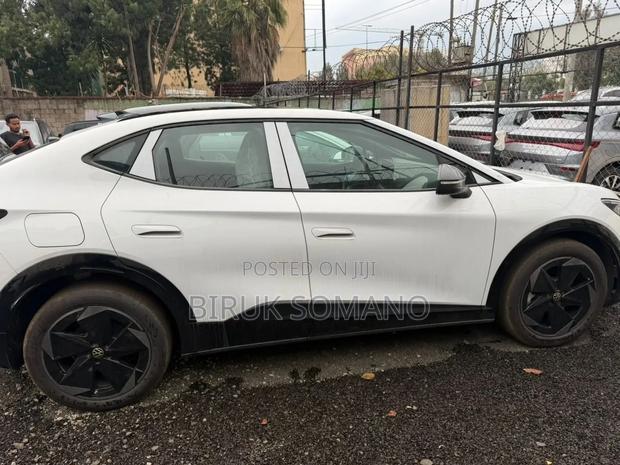 New Volkswagen ID. Buzz 2025 Off white