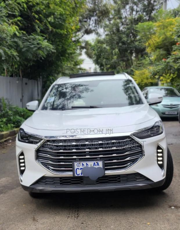 Jetour X70 Plus 2023 White