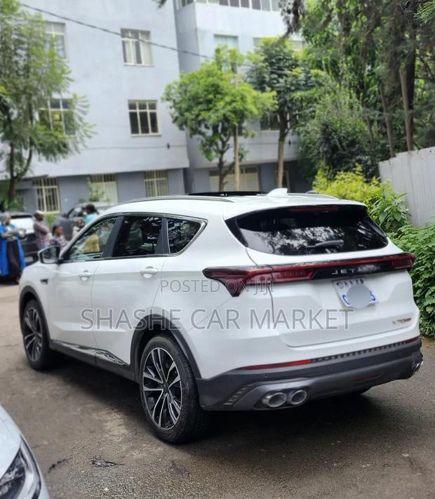 Jetour X70 Plus 2023 White