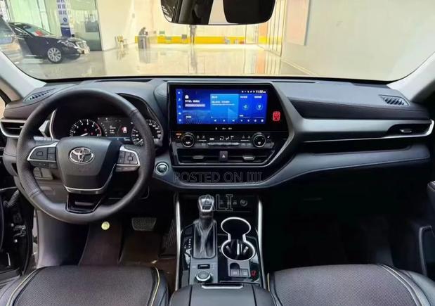 New Toyota Highlander 2025