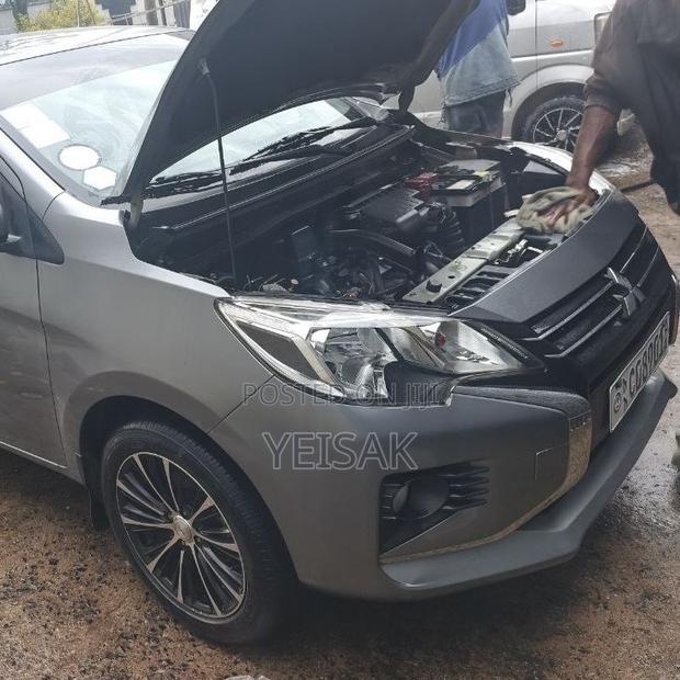 Mitsubishi Attrage 2021 Gray