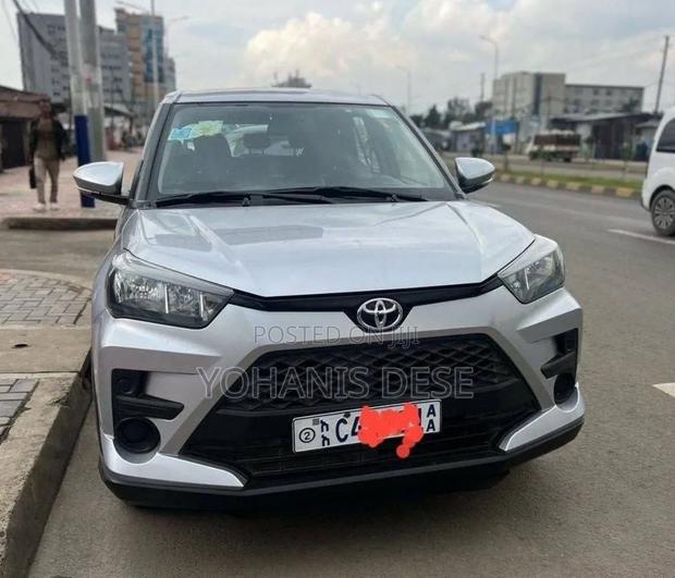 Toyota Raize 2022 Silver