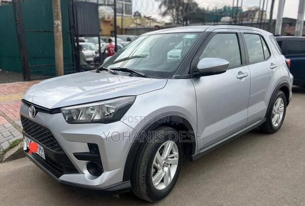 Toyota Raize 2022 Silver