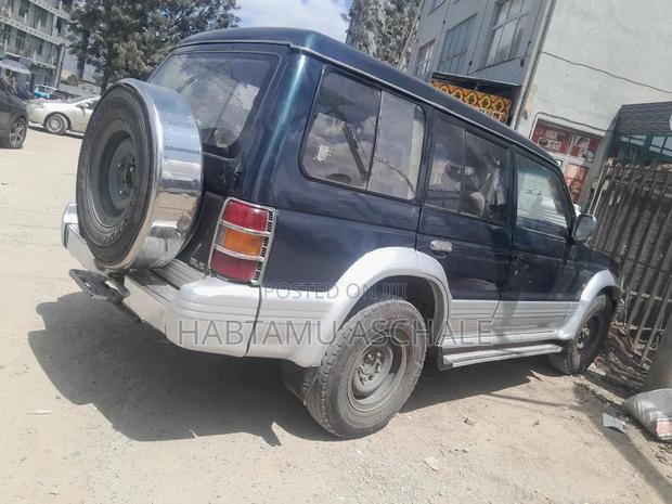 Mitsubishi Pajero 1996
