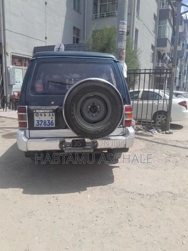 Mitsubishi Pajero 1996